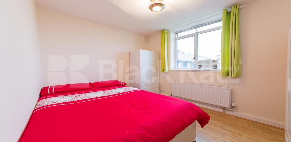 			NEW INSTRUCTION!, 3 Bedroom, 1 bath, 1 reception Apartment			 Collier Street, KINGS CROSS / ISLINGTON